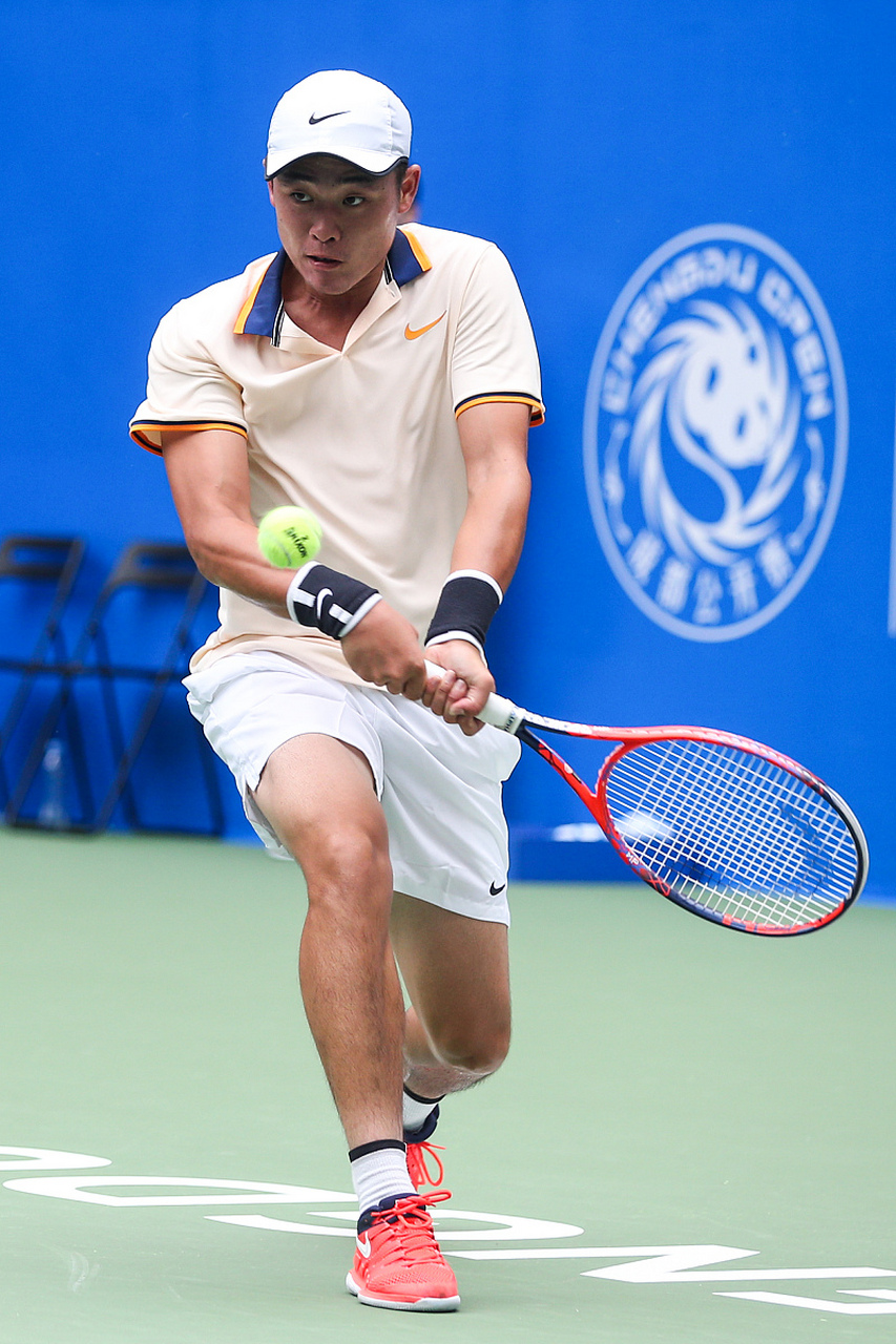 奇异果体育-斯图加特雄狮雄起,凭借毅力夺得宝贵胜利!(斯图加特图片)